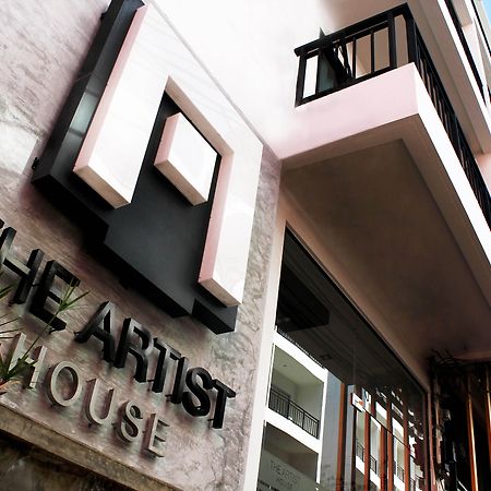 Hotel The Artist House Patong Exterior foto