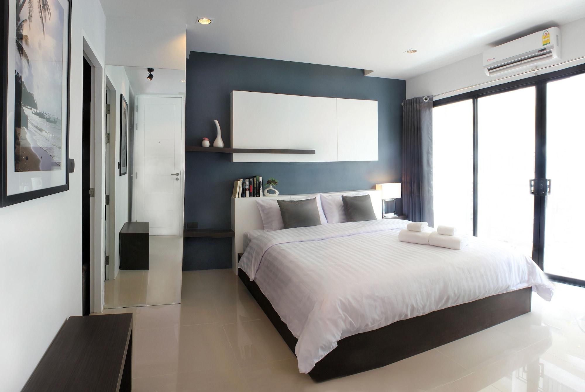 Hotel The Artist House Patong Exterior foto