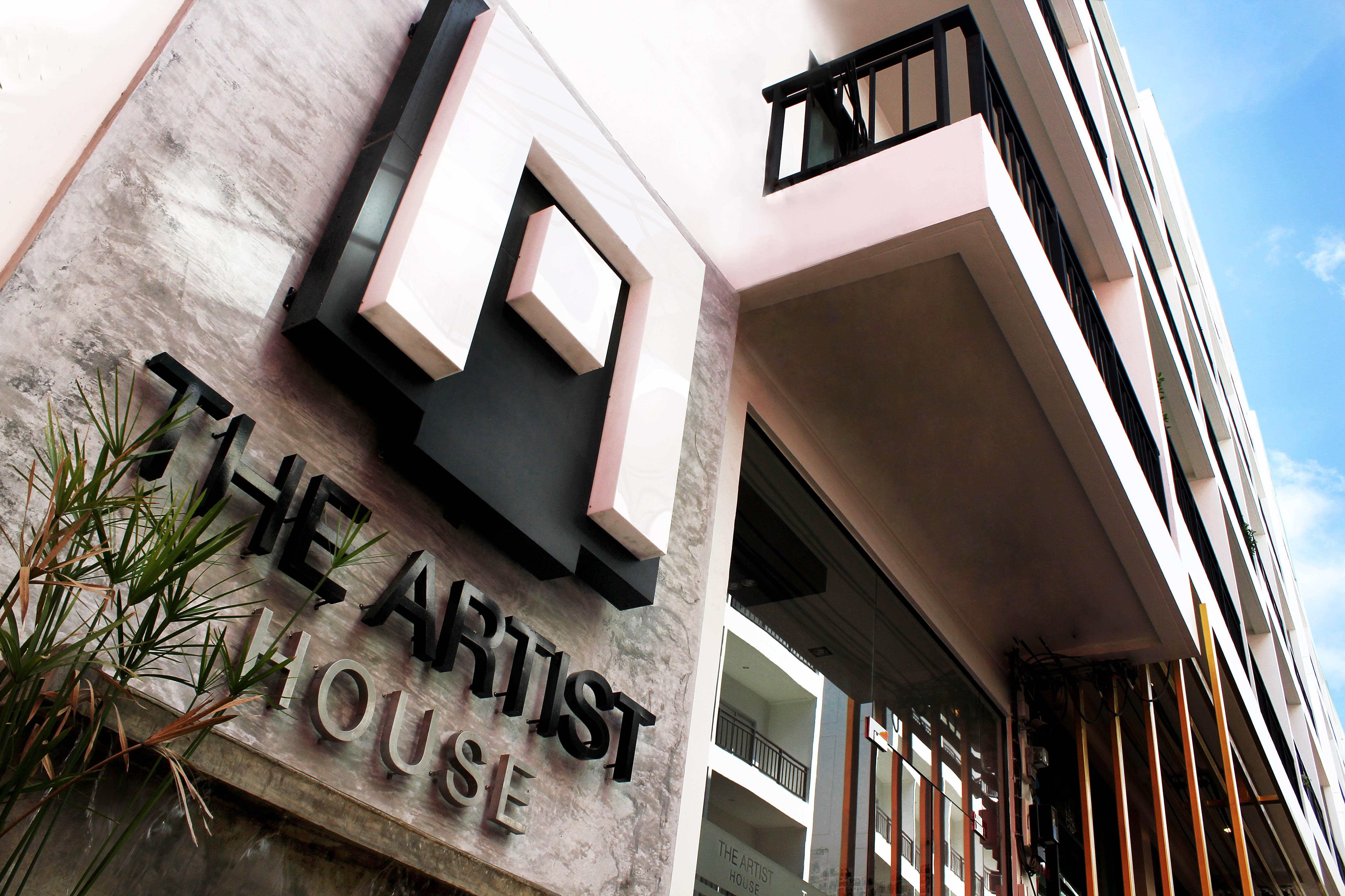 Hotel The Artist House Patong Exterior foto