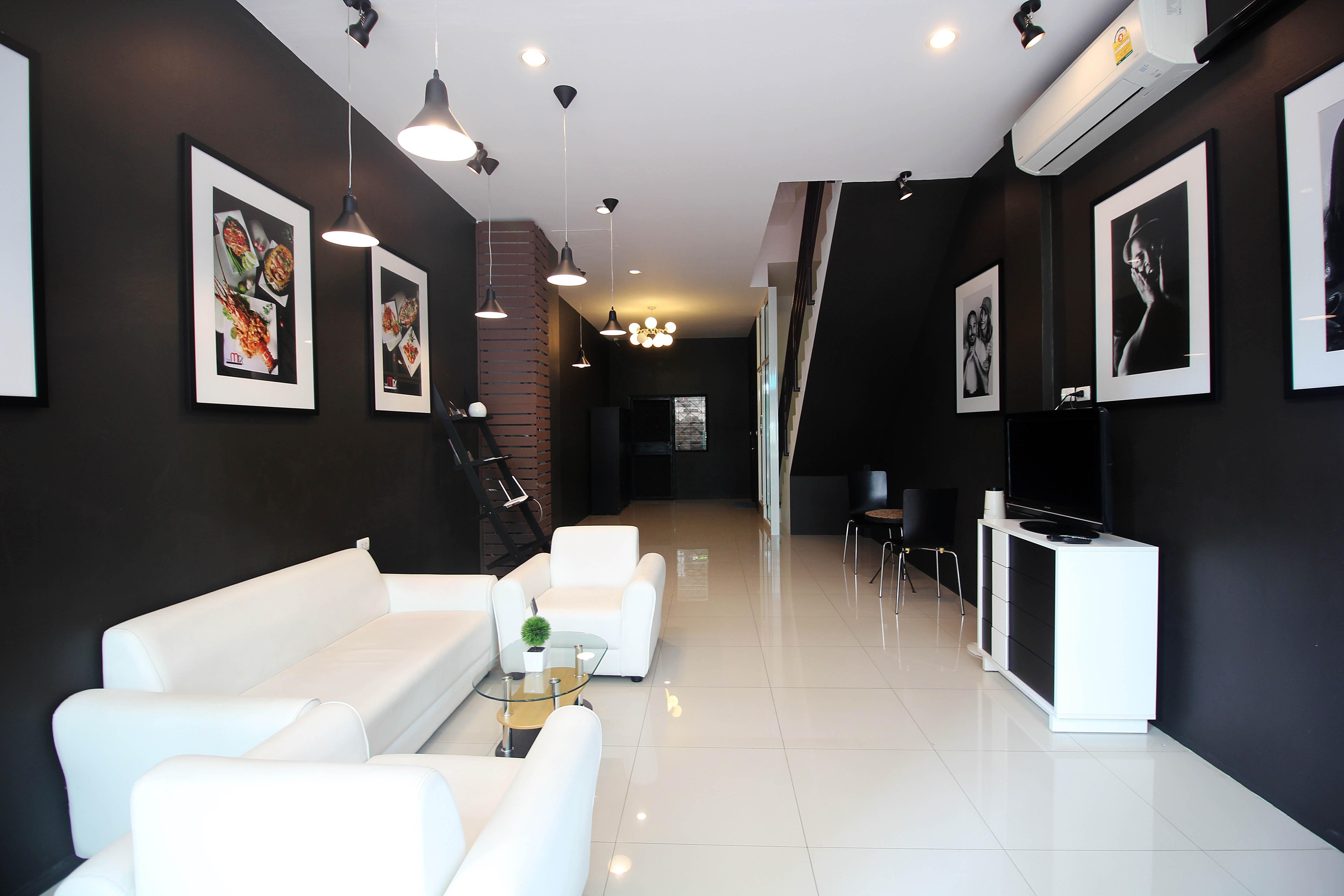 Hotel The Artist House Patong Exterior foto