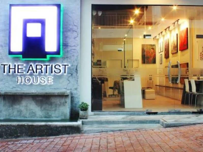 Hotel The Artist House Patong Exterior foto